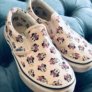 COPY - Minnie Mouse girls slip on vans